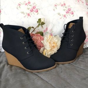 Nautical Waterline Wedges -Women’s US 7 1/2